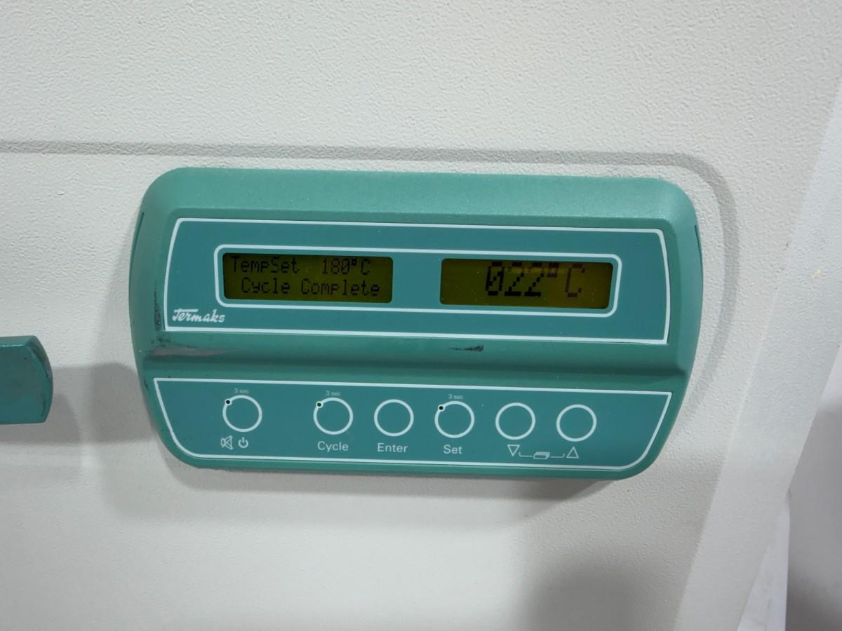 Termaks TS 9026 tørrsterilisator og Sorisa VO-10 damp-/ozonapparat