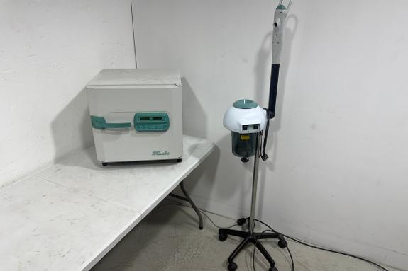 Termaks TS 9026 tørrsterilisator og Sorisa VO-10 damp-/ozonapparat