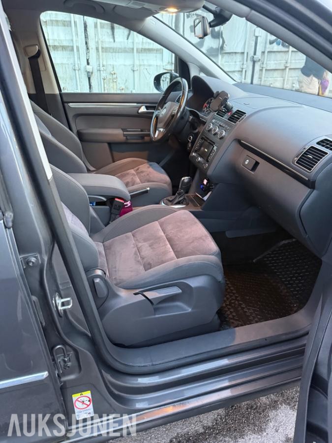 2013 Volkswagen Touran 2.0TDI 170 hk 161 500 km