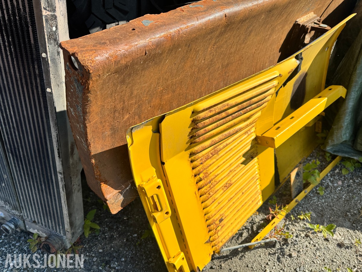 2012 Komatsu PW160-8 hjulgraver – brannskadet reparasjonsobjekt