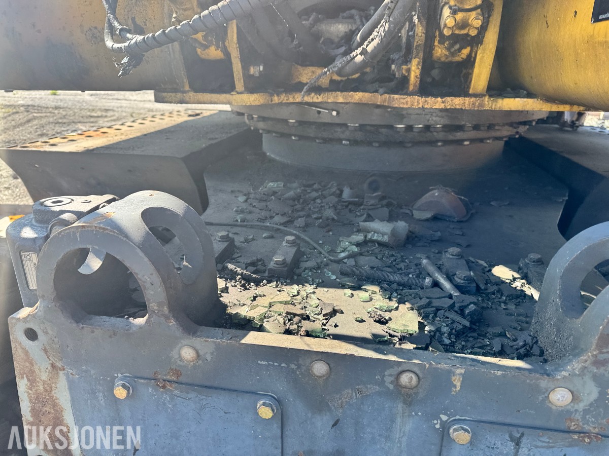 2012 Komatsu PW160-8 hjulgraver – brannskadet reparasjonsobjekt
