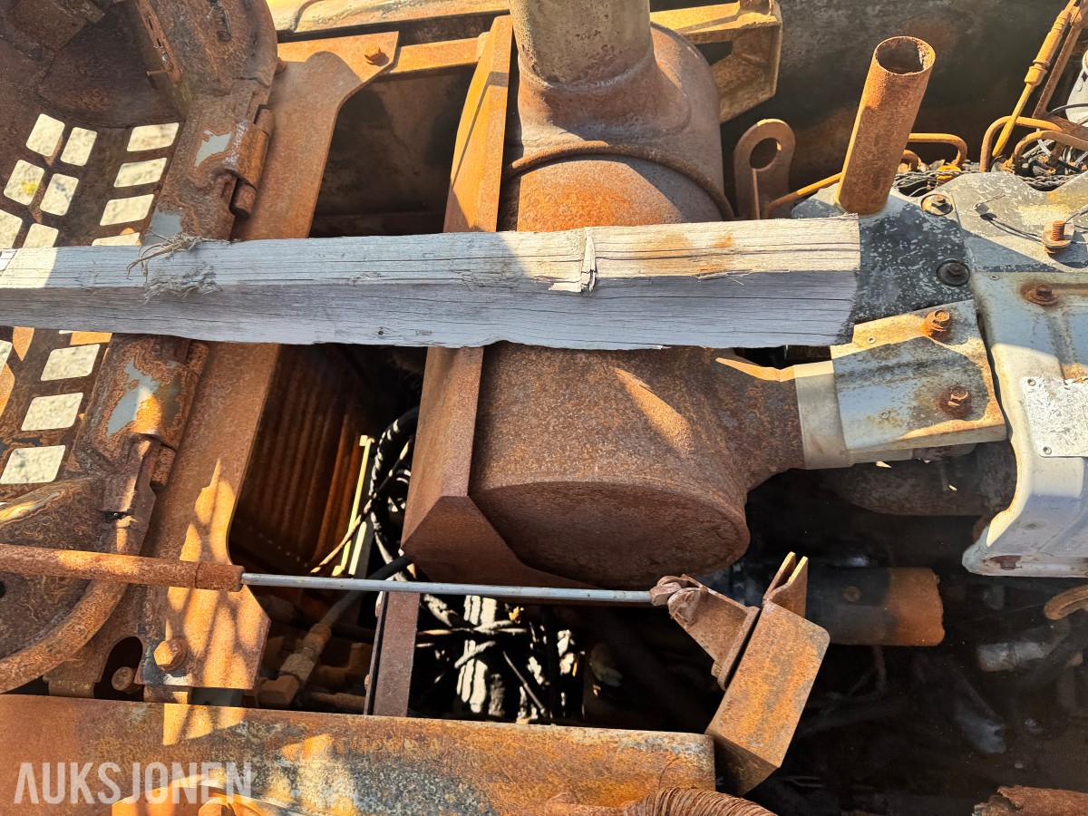 2012 Komatsu PW160-8 hjulgraver – brannskadet reparasjonsobjekt