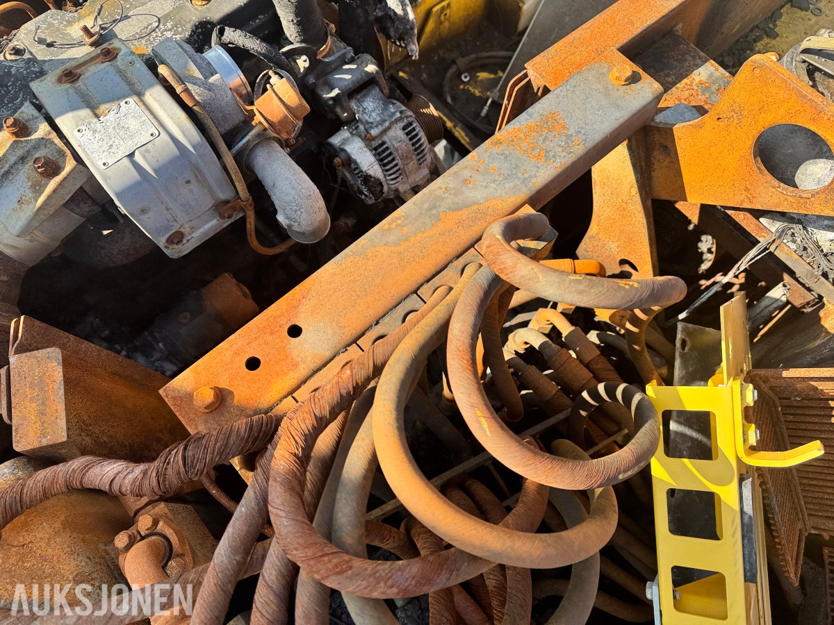 2012 Komatsu PW160-8 hjulgraver – brannskadet reparasjonsobjekt