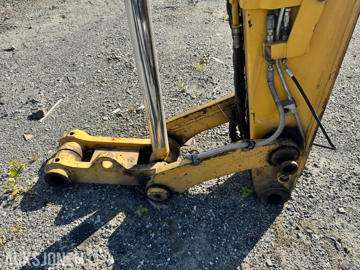 2012 Komatsu PW160-8 hjulgraver – brannskadet reparasjonsobjekt