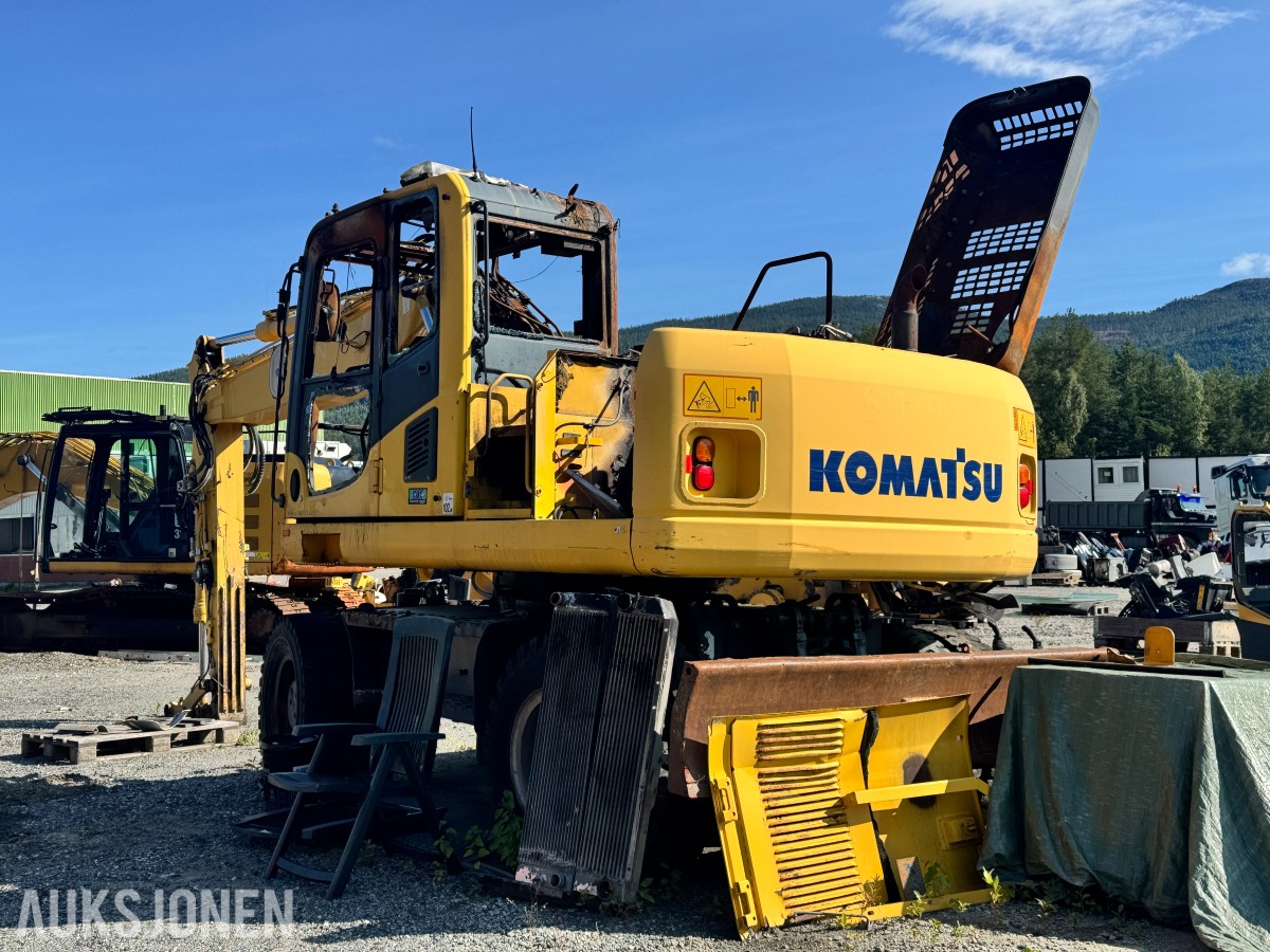 2012 Komatsu PW160-8 hjulgraver – brannskadet reparasjonsobjekt
