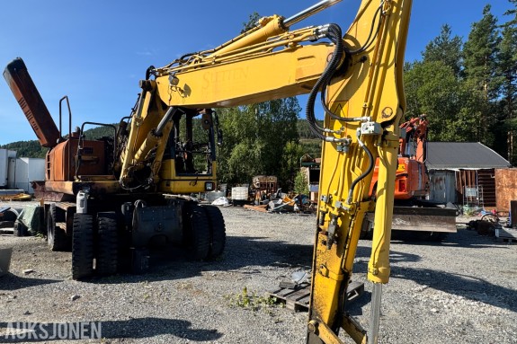 2012 Komatsu PW160-8 hjulgraver – brannskadet reparasjonsobjekt