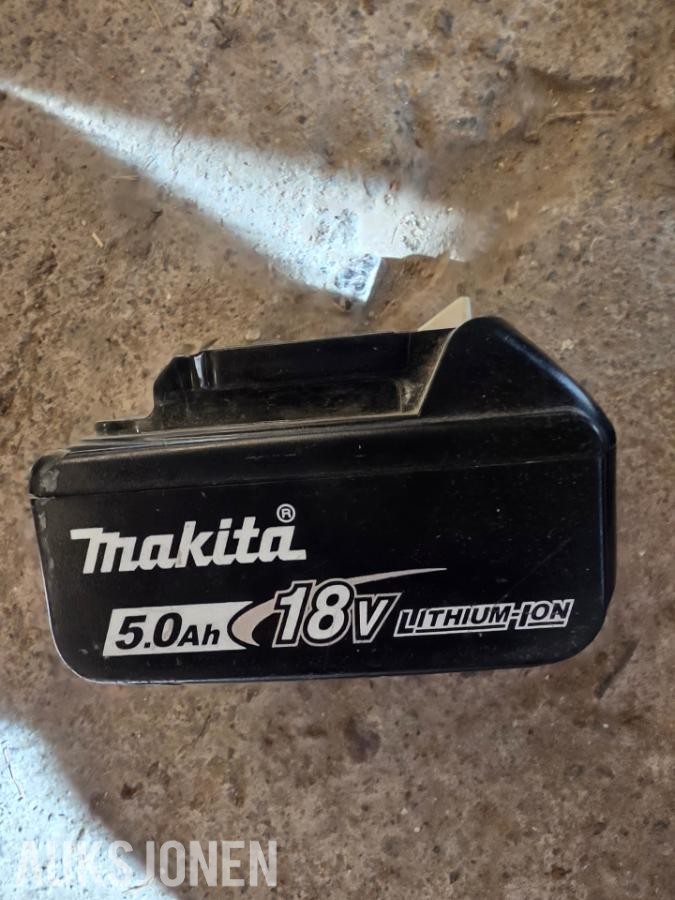 Håndverktøy Div Håndverktøy 1 lader og noen batterier