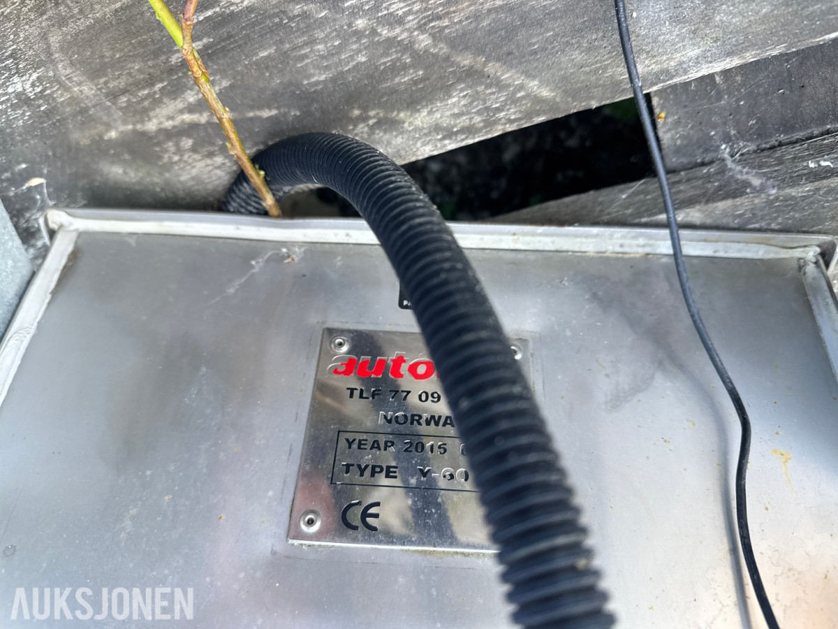 2 Stk Autoline V-90 strøkasse