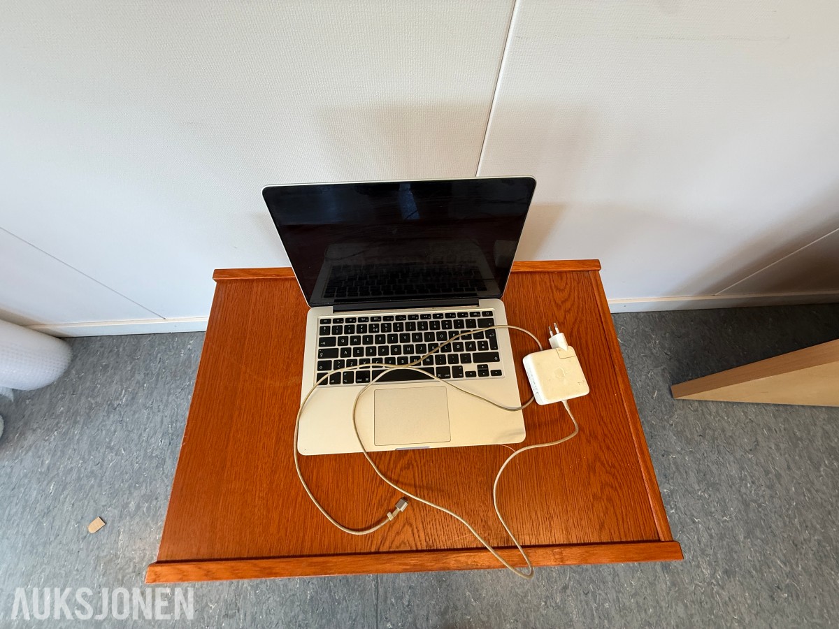Apple MacBook Pro 13 A1502