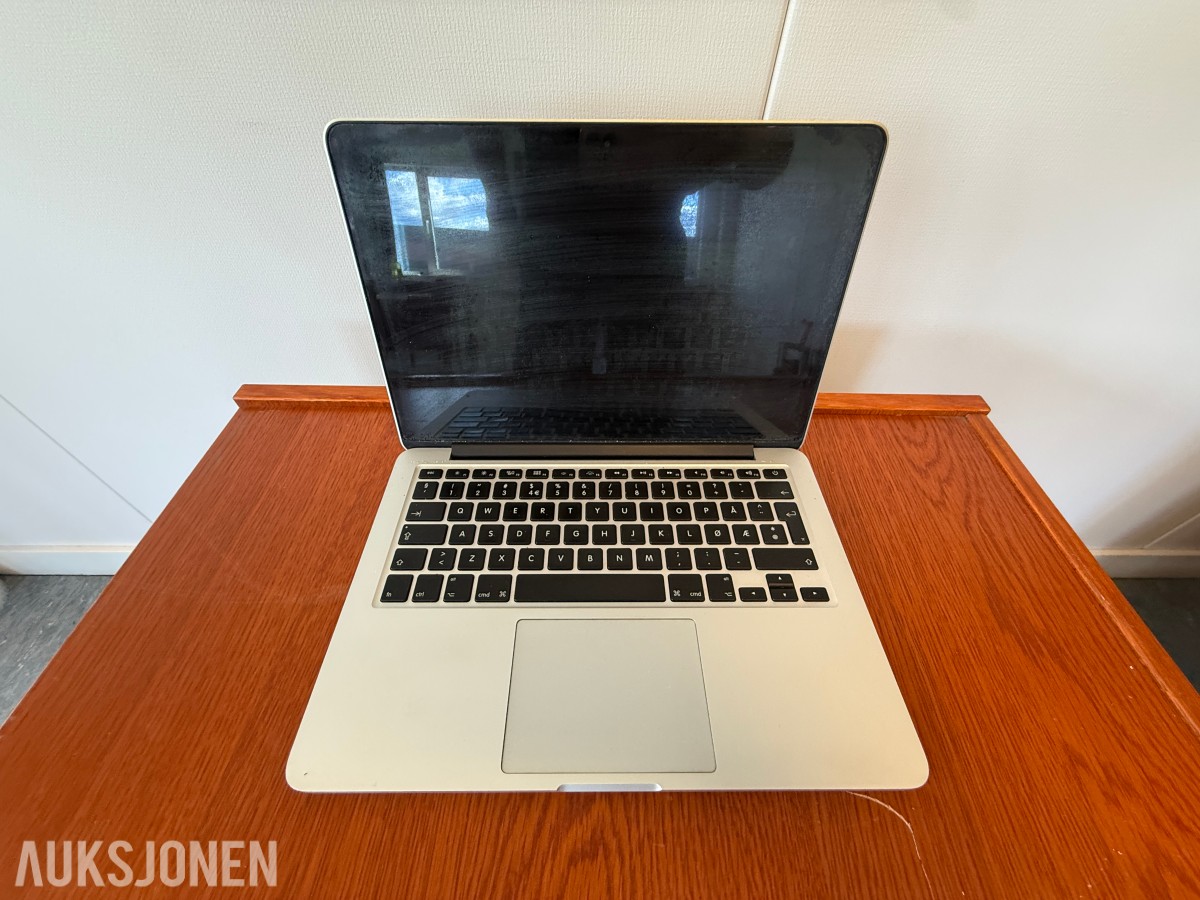 Apple MacBook Pro 13 A1502