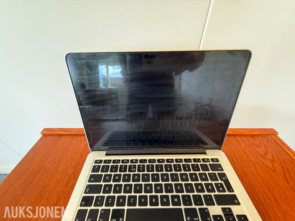 Apple MacBook Pro 13 A1502