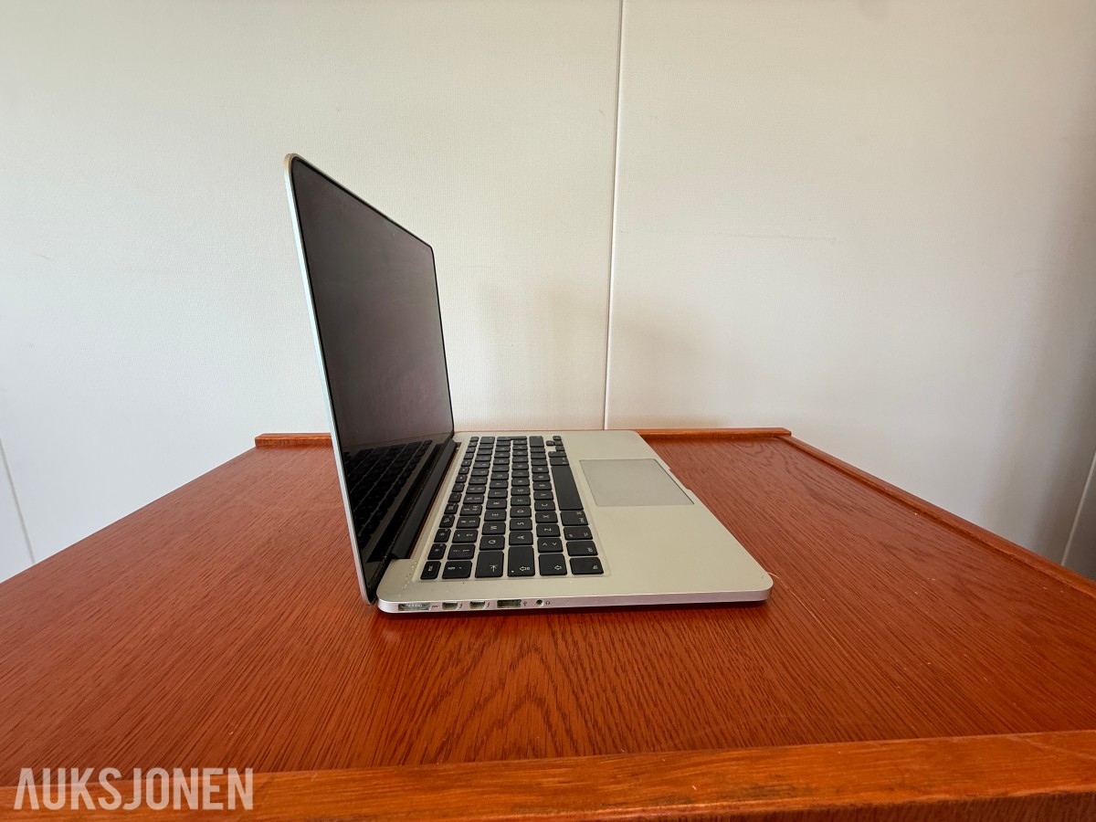 Apple MacBook Pro 13 A1502