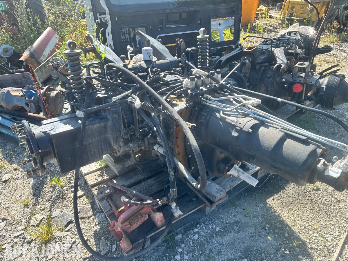 Valtra 1700 komplett girkasse / transmisjon