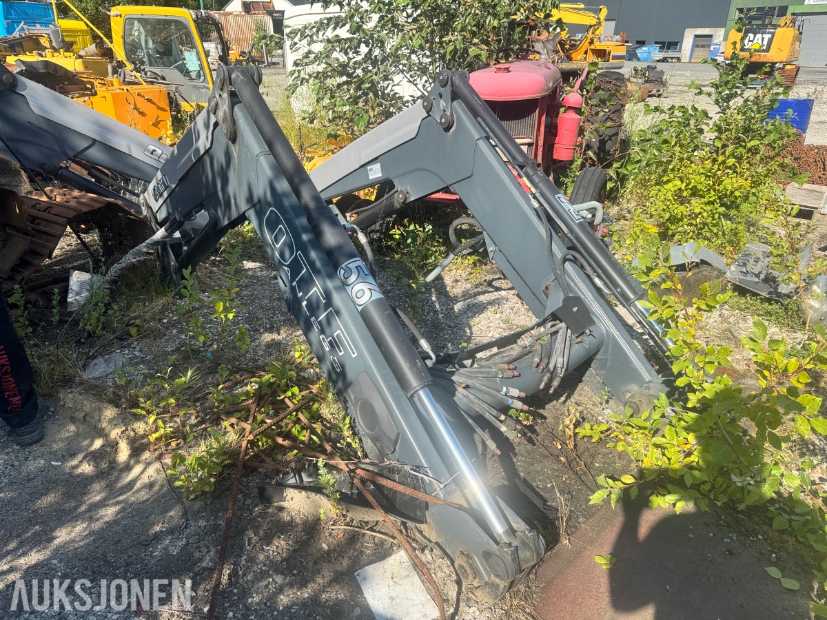 2017 Ålö Valtra 56 EURO/SMS 3RD QL ESD frontlaster
