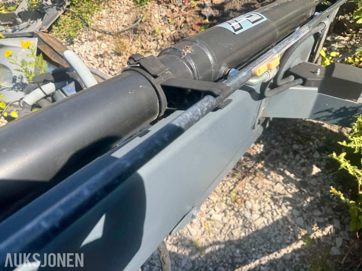2017 Ålö Valtra 56 EURO/SMS 3RD QL ESD frontlaster