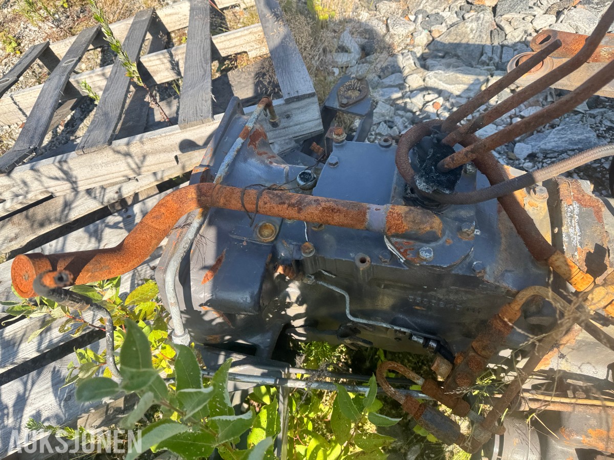 Girkasse til Massey Ferguson 375 – 1987