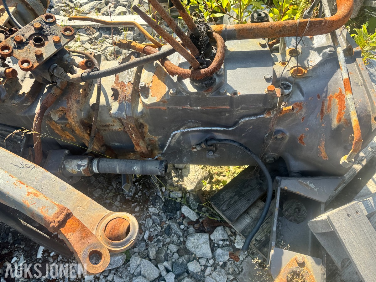 Girkasse til Massey Ferguson 375 – 1987