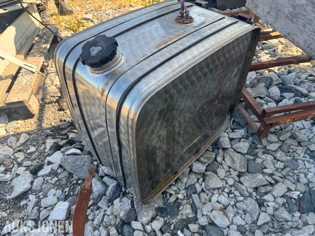Dieseltank i rustfritt stål