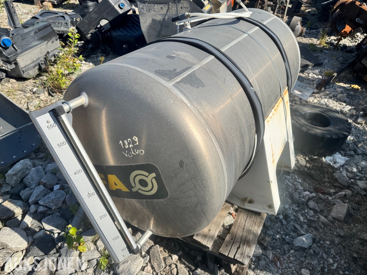 Vanntank i aluminium fra betongbil