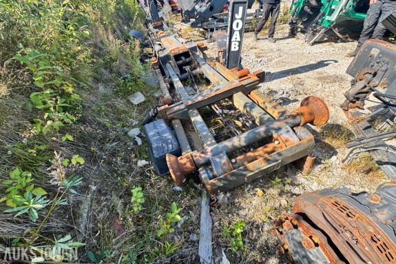 2013 Hyva Hyvalift 22.53.SZ krokløft - kapasitet 220 kN - arbeidstrykk 32,5 MPa - egenvekt 2450 kg - hjelperamme, hydraulikksylindere og slangesett