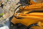 Gravemaskinbom Hyundai Robex 210 - hydrauliske sylindre montert - hydraulikkrør og slangesett - festeører for hurtigfeste 
