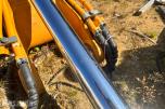 Gravemaskinbom Hyundai Robex 210 - hydrauliske sylindre montert - hydraulikkrør og slangesett - festeører for hurtigfeste 