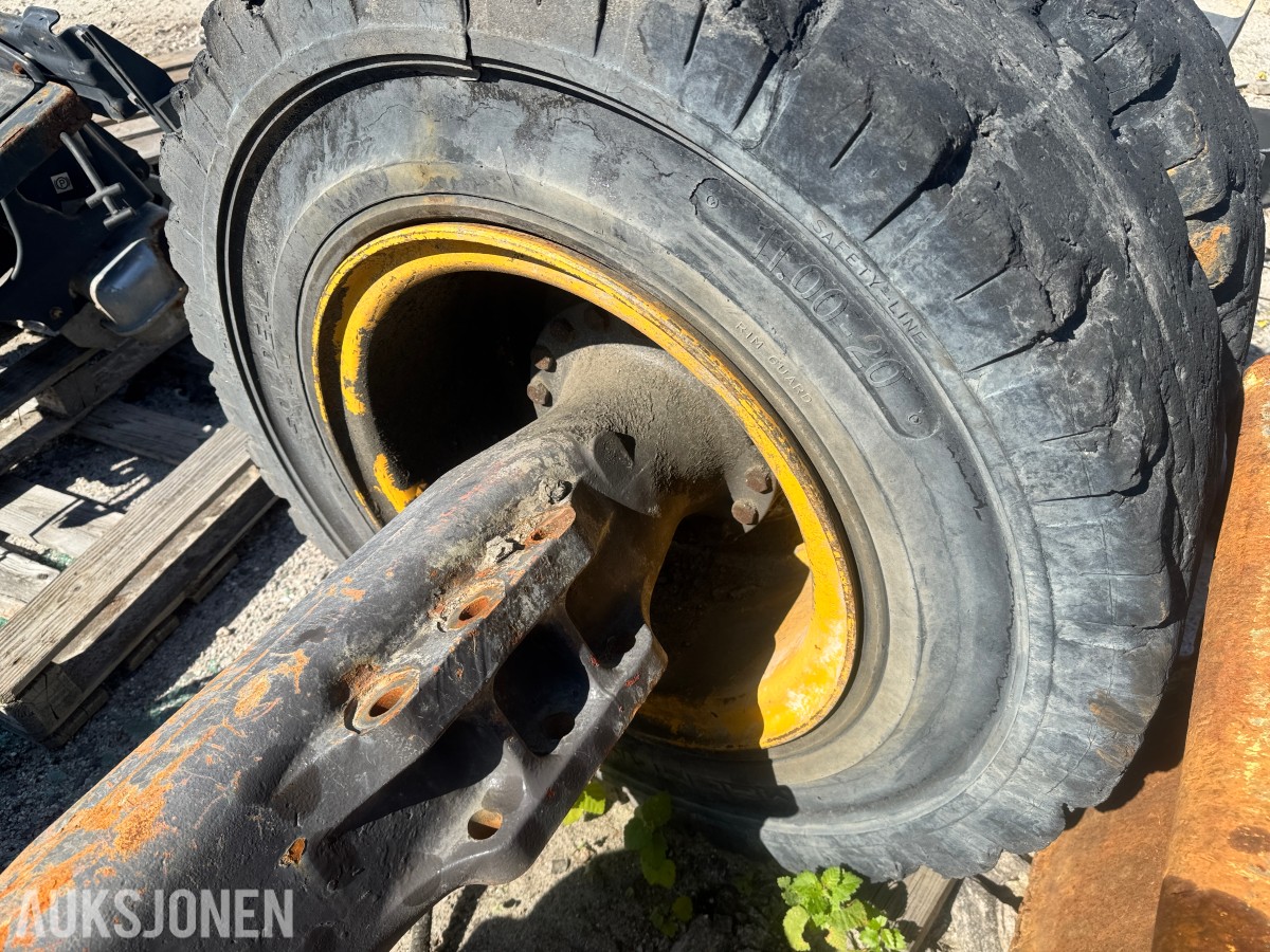 Bakaksel til Volvo 230 – med hjul