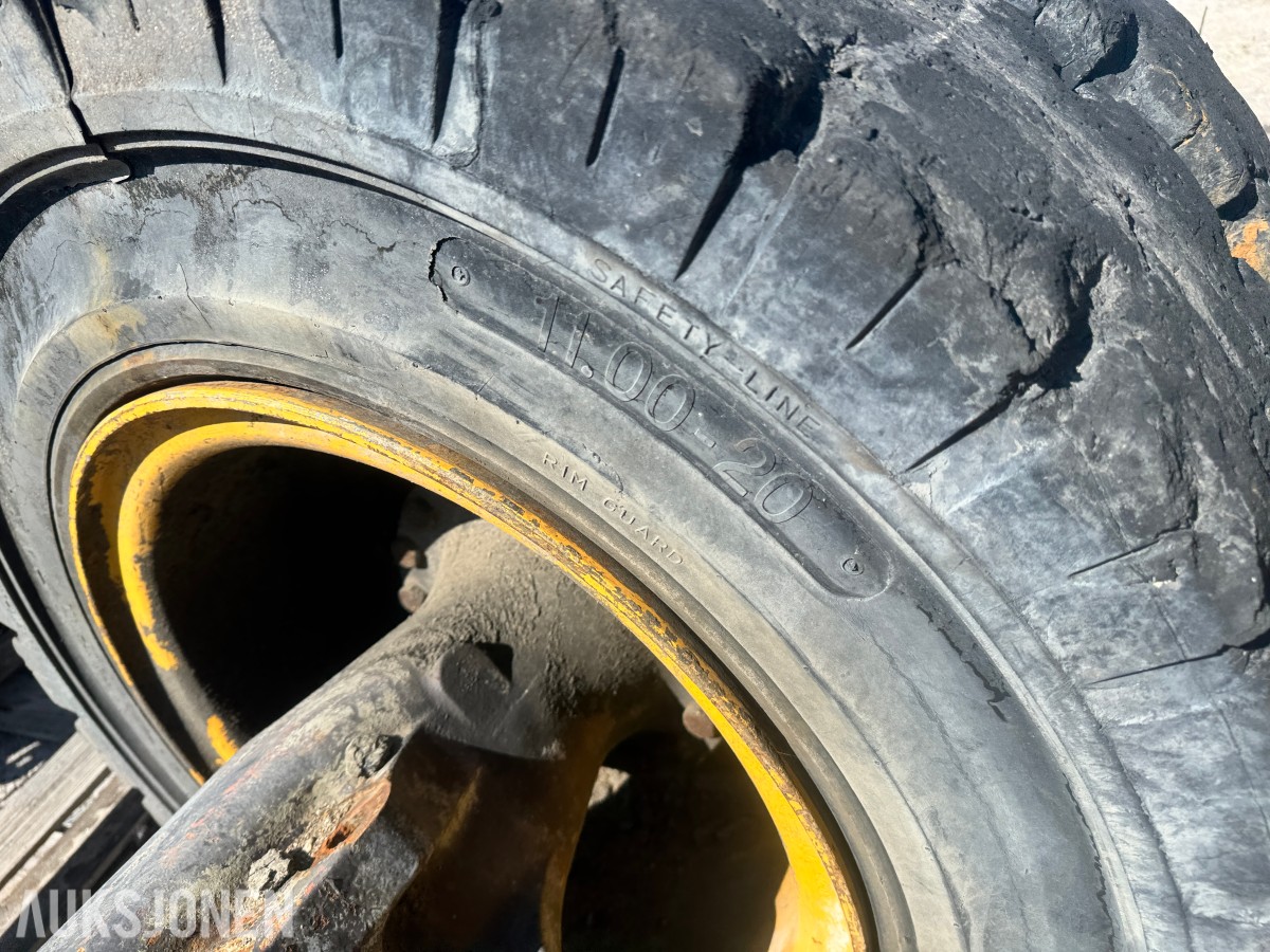 Bakaksel til Volvo 230 – med hjul