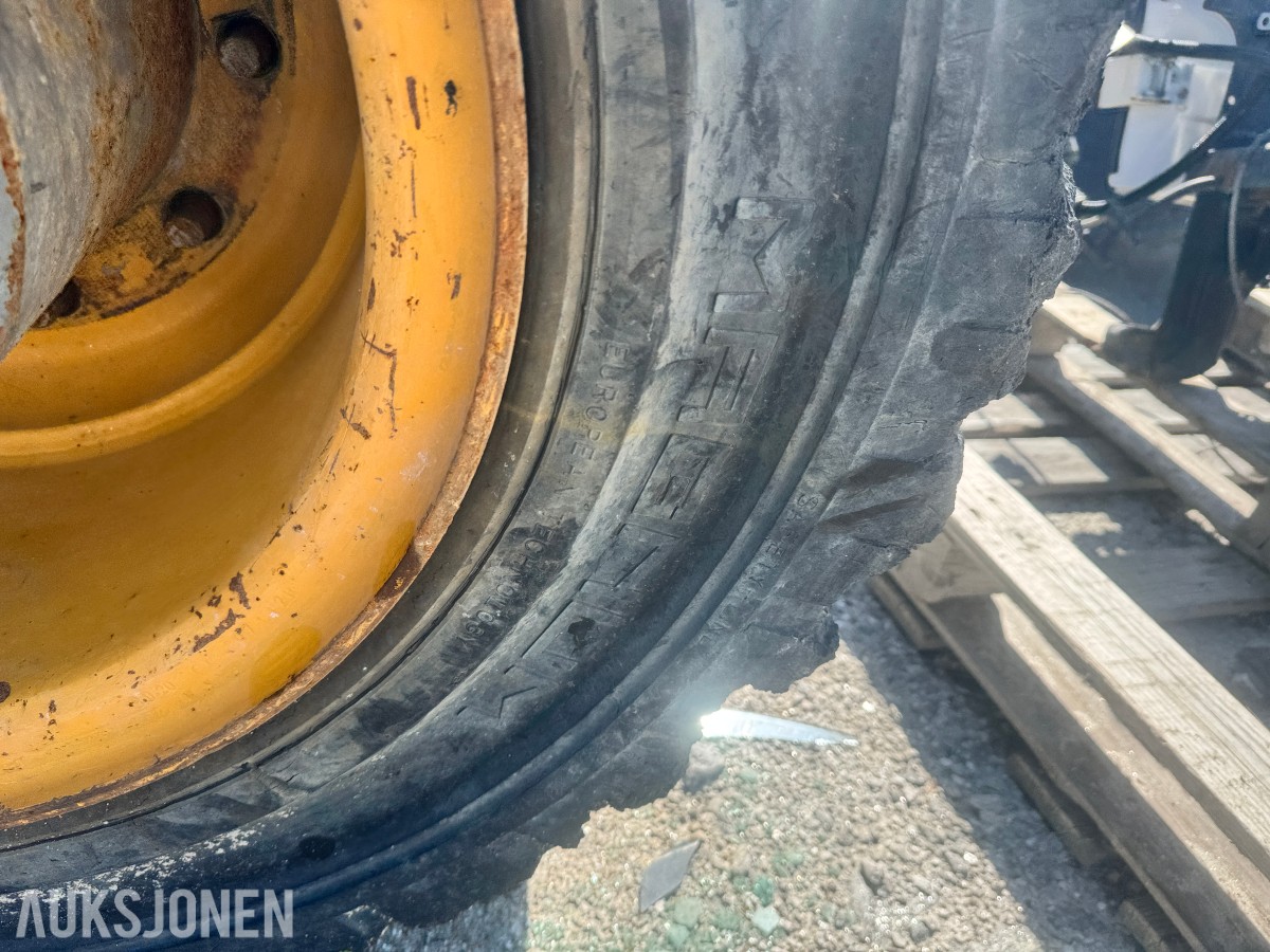 Bakaksel til Volvo 230 – med hjul