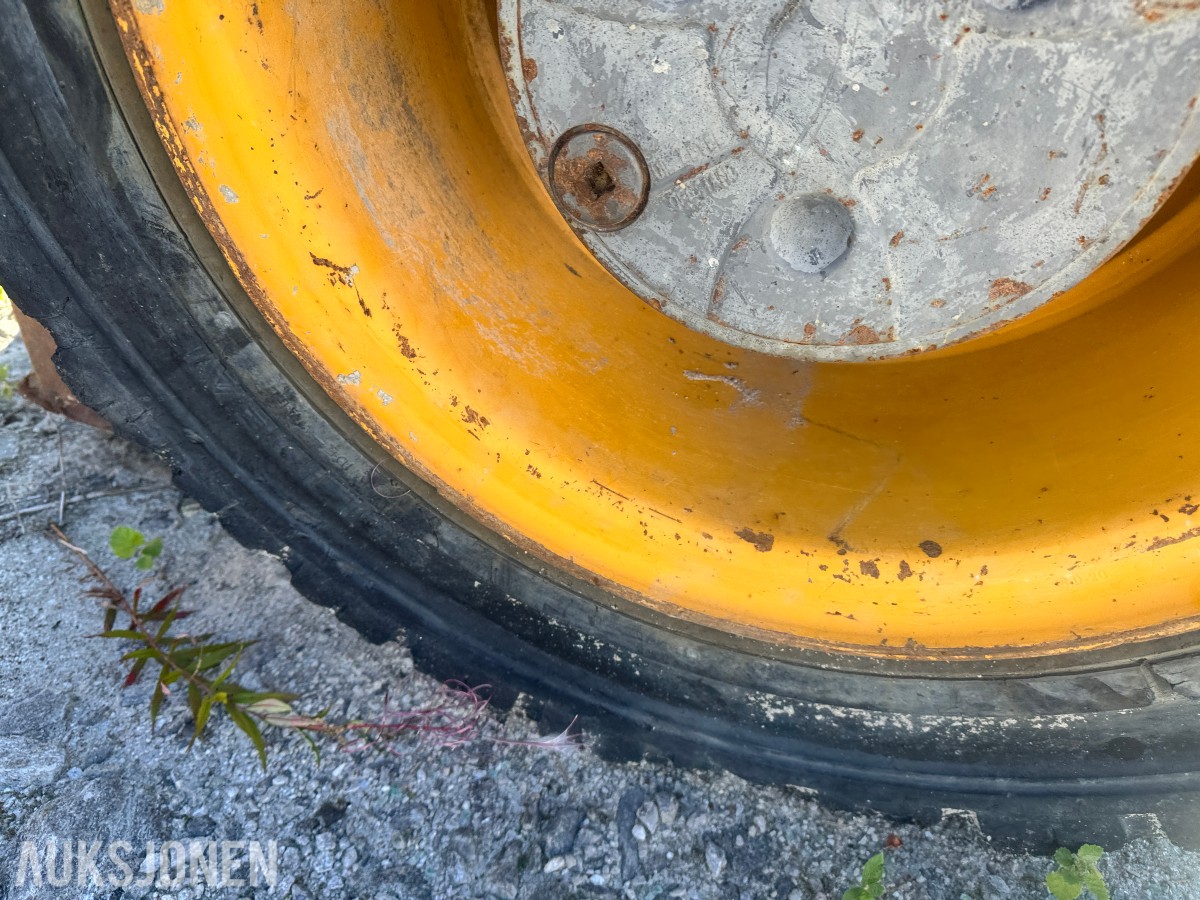 Bakaksel til Volvo 230 – med hjul