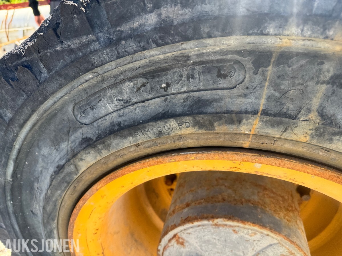 Bakaksel til Volvo 230 – med hjul