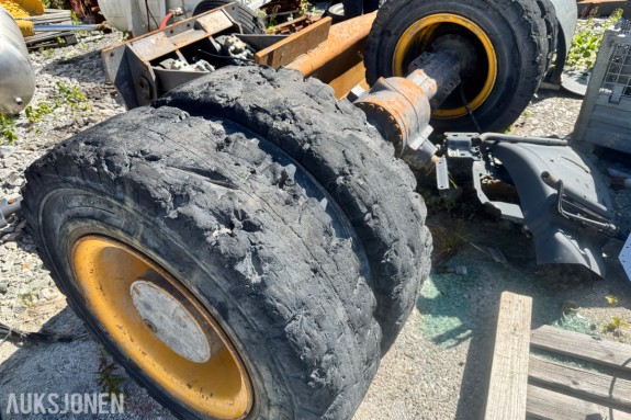 Bakaksel til Volvo 230 – med hjul