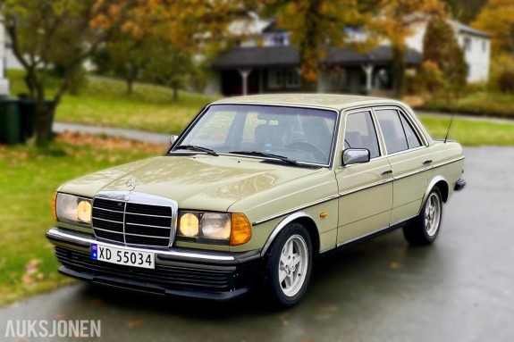1983 Mercedes-Benz 230E 2.3 134HK MYE PÅKOSTET