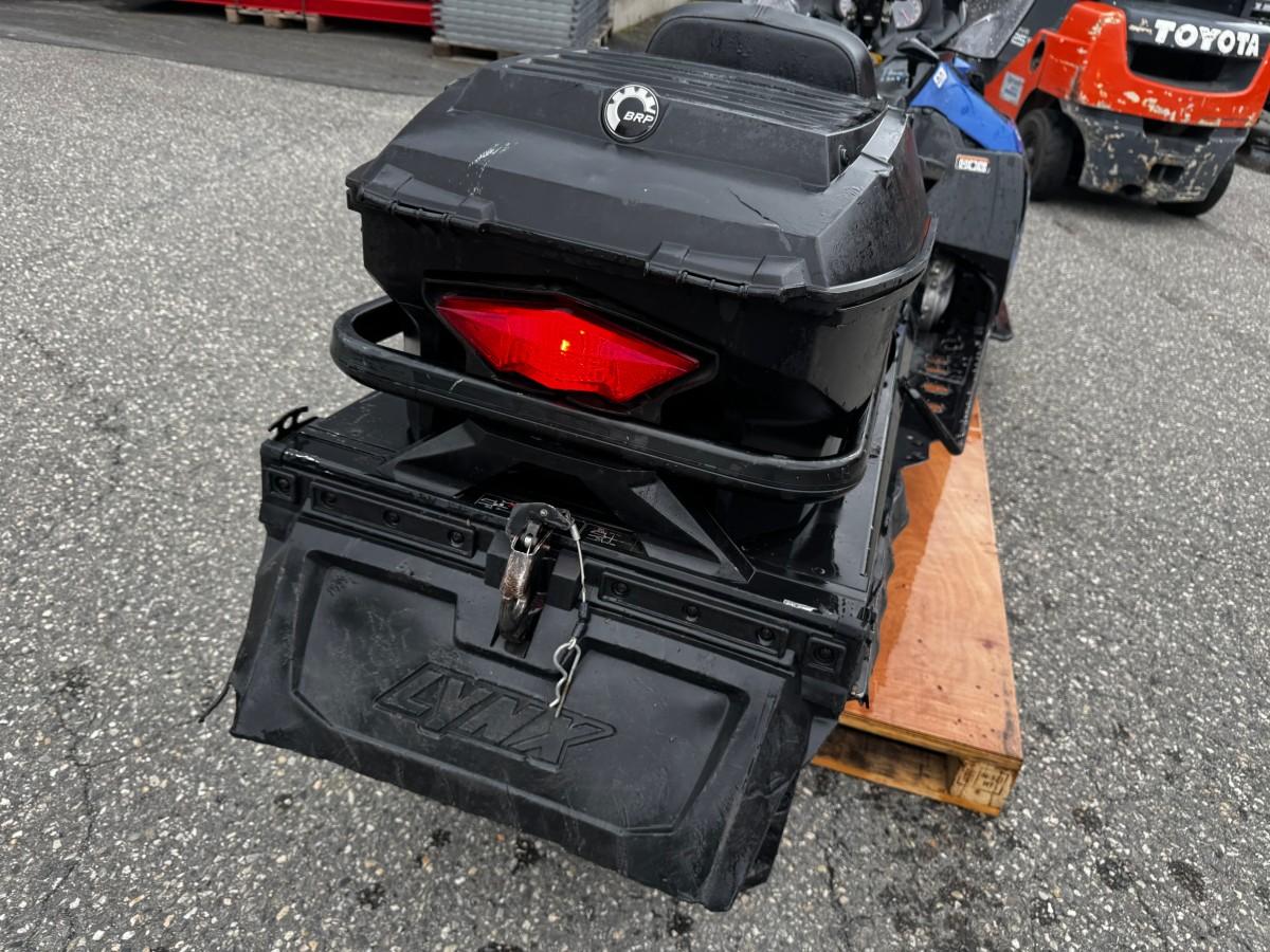 2016 LYNX 69 YETI 600 HENGERFESTE REVERS BAGASJEBOKS