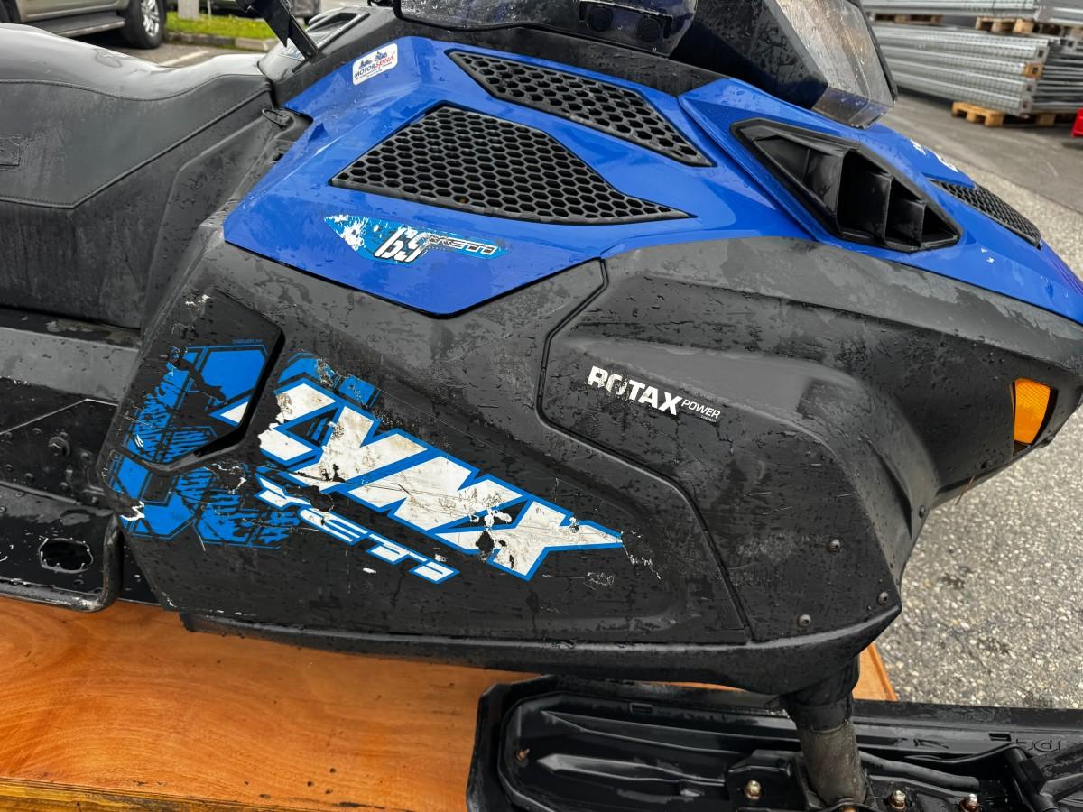 2016 LYNX 69 YETI 600 HENGERFESTE REVERS BAGASJEBOKS