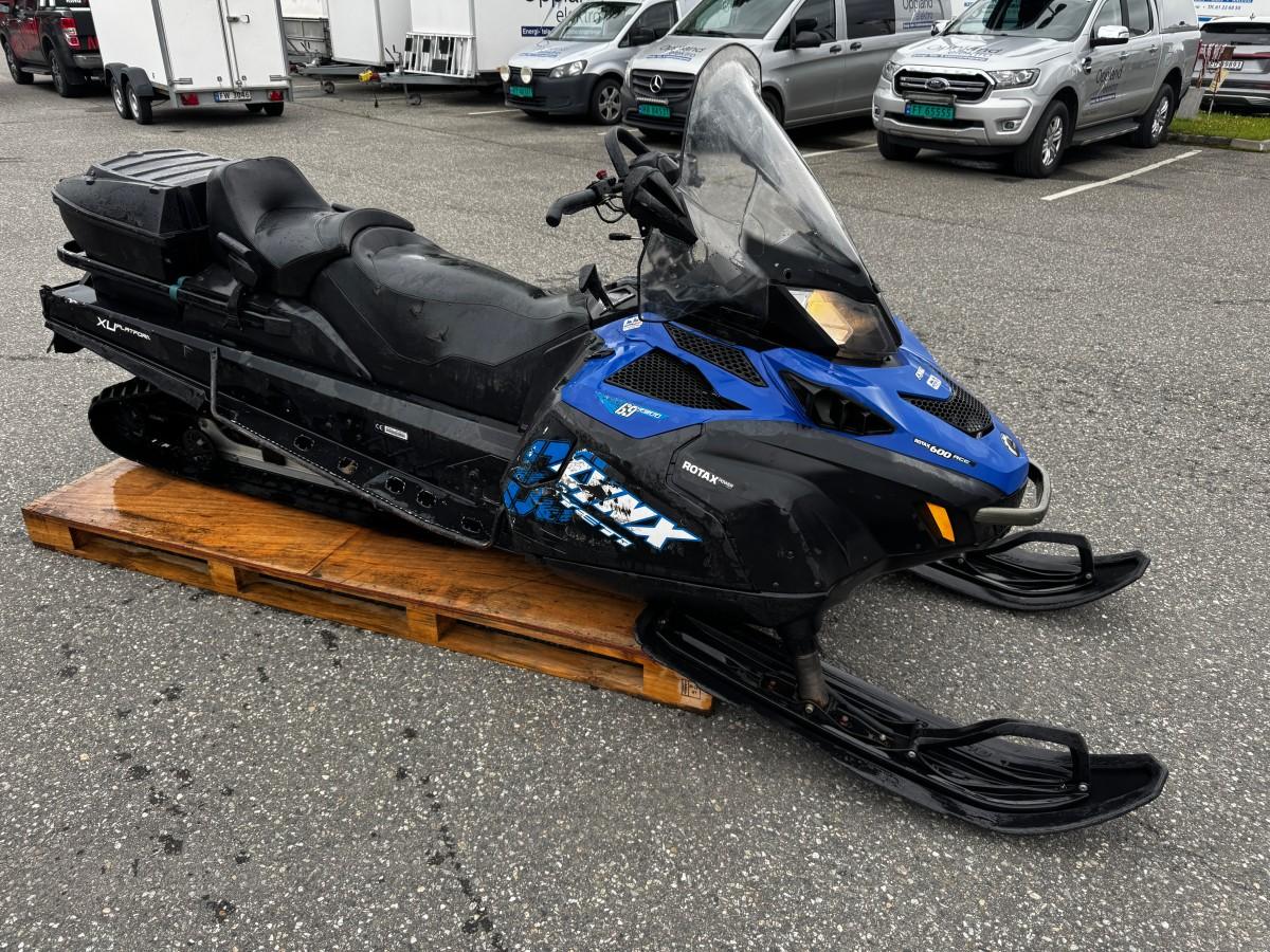 2016 LYNX 69 YETI 600 HENGERFESTE REVERS BAGASJEBOKS