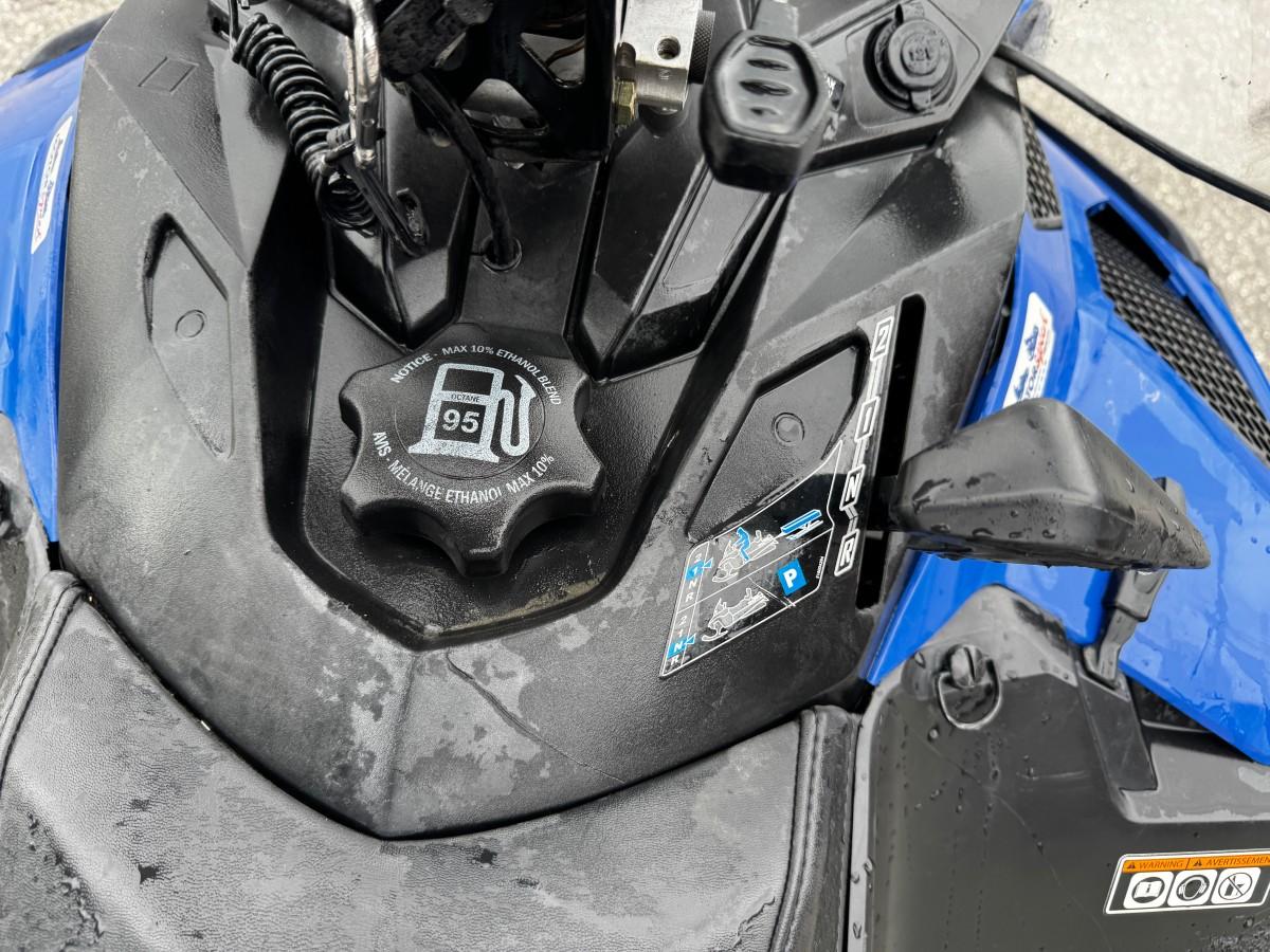 2016 LYNX 69 YETI 600 HENGERFESTE REVERS BAGASJEBOKS