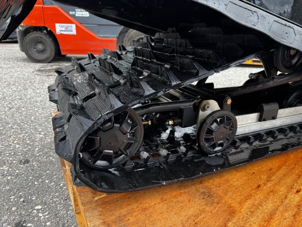 2016 LYNX 69 YETI 600 HENGERFESTE REVERS BAGASJEBOKS