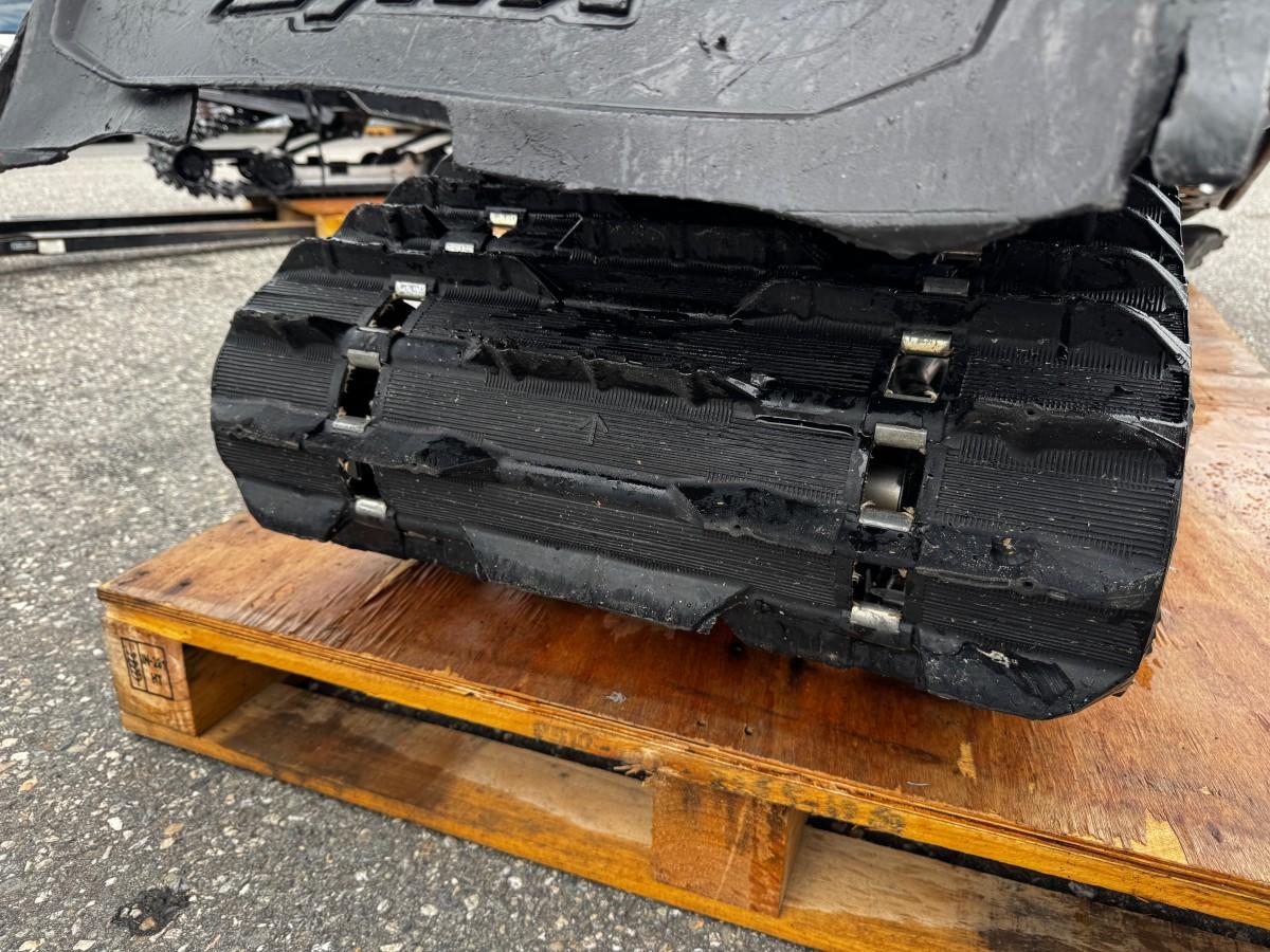 2016 LYNX 69 YETI 600 HENGERFESTE REVERS BAGASJEBOKS