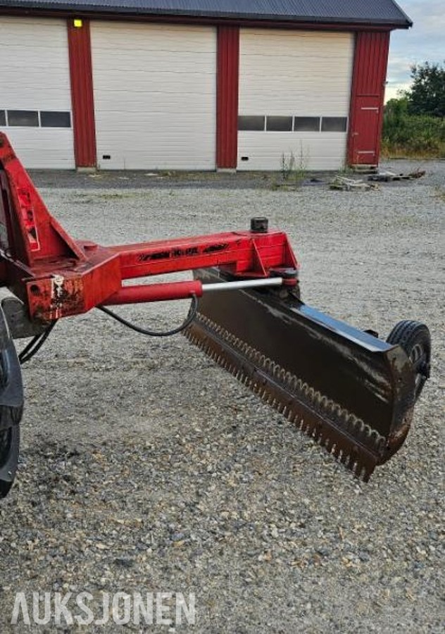 Kipa 250cm traktorskjær med hjul og svingsylinder