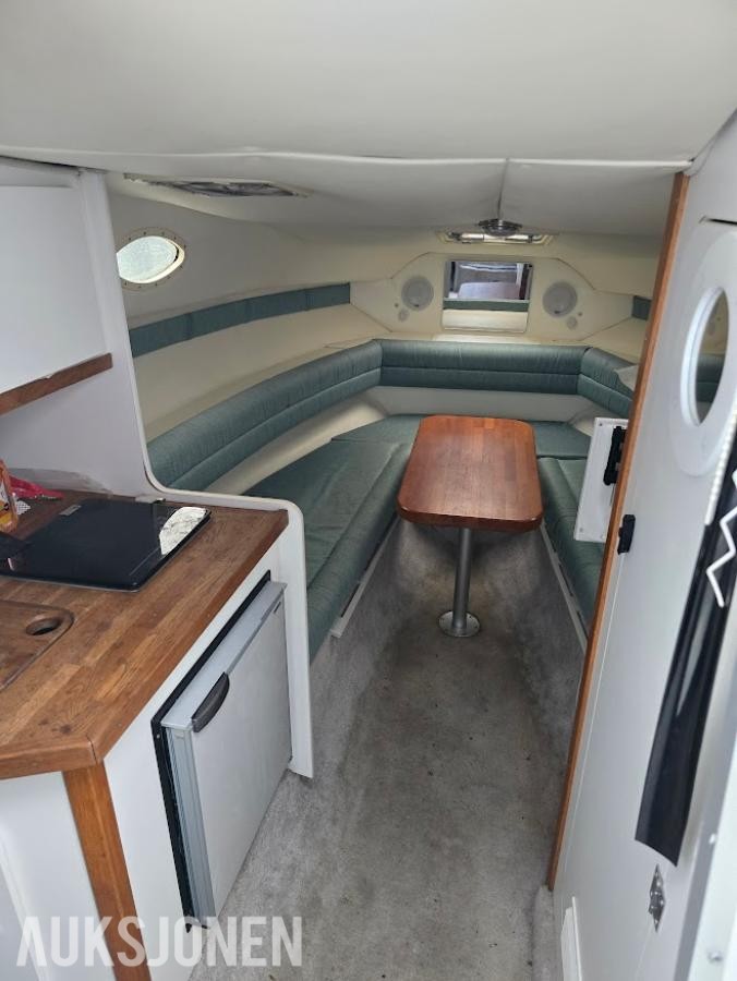1994 Rinker Fiesta Vee 265 5.7 MerCruiser Forgasser