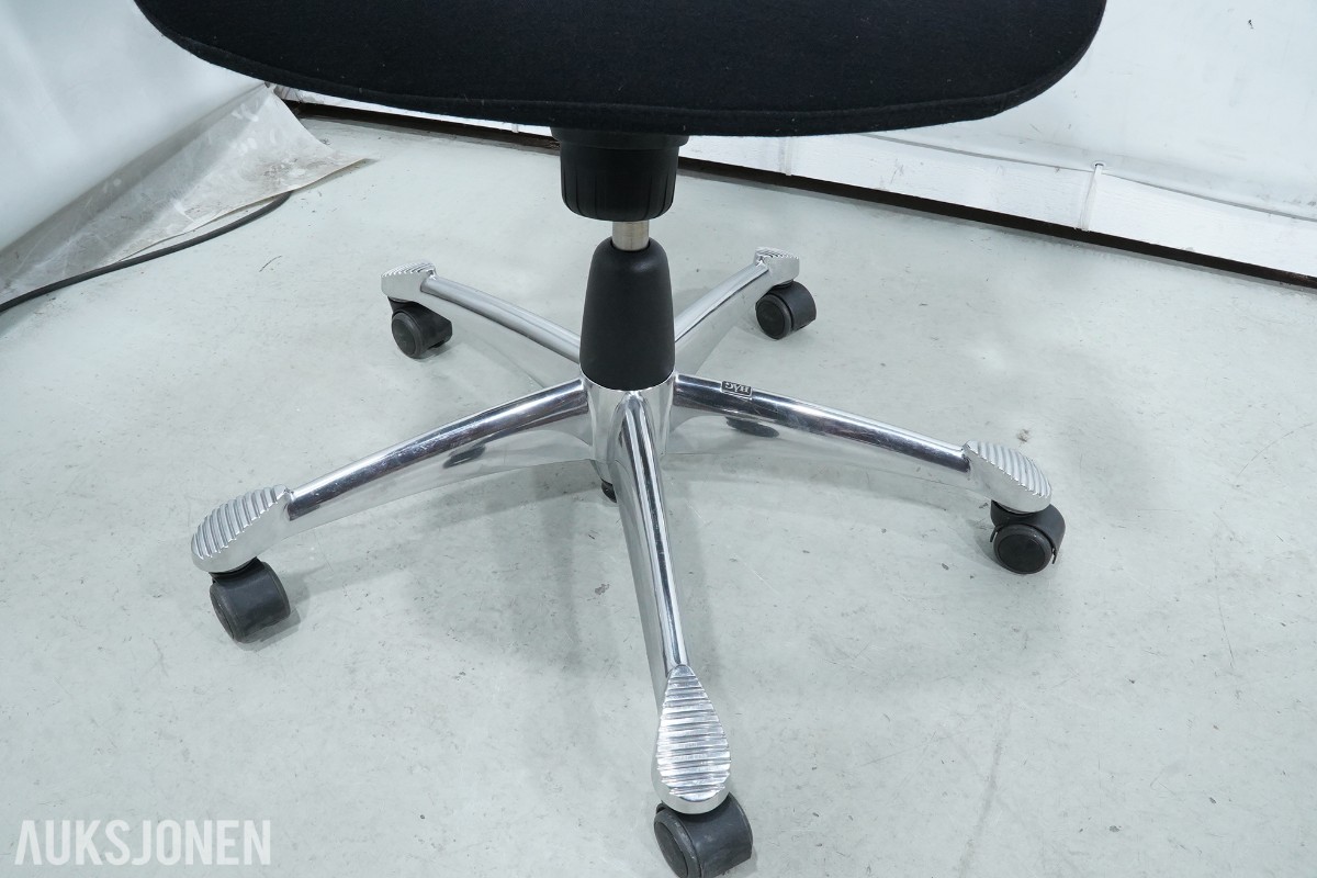 2 stk HÅG Inspiration 9221 kontorstoler med TiltDown-armlener