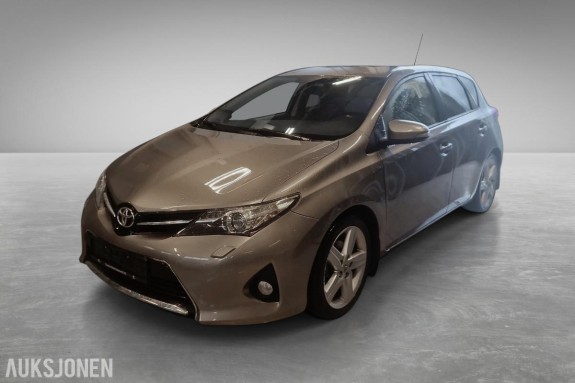2013 Toyota Auris, 1,4 D-4D 90 HK D-4D HENGERFESTE NAVI KAMERA DAB
