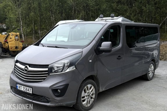 2015 Opel Vivaro 1.6 CDTI  120 - 9 seter - Eu-godkjent til 11/27 - Km: 151336