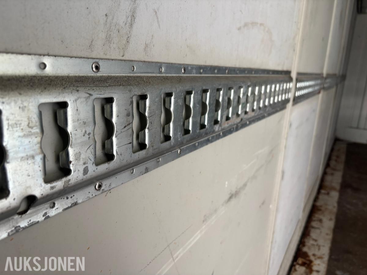 24 fots container med full sideåpning – 48,7 m³ – Doble endedører