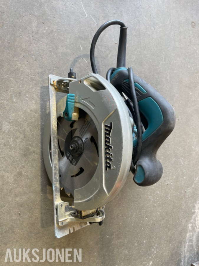 Stort parti Makita elektroverktøy, batterier og ladere