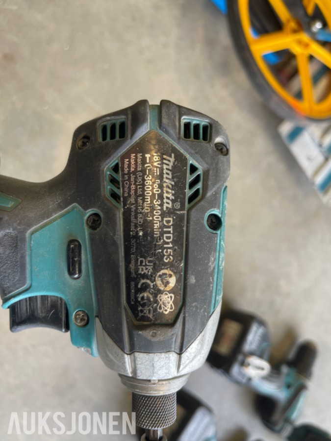 Stort parti Makita elektroverktøy, batterier og ladere