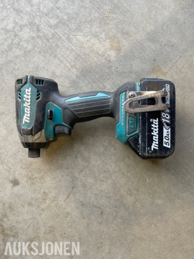 Stort parti Makita elektroverktøy, batterier og ladere
