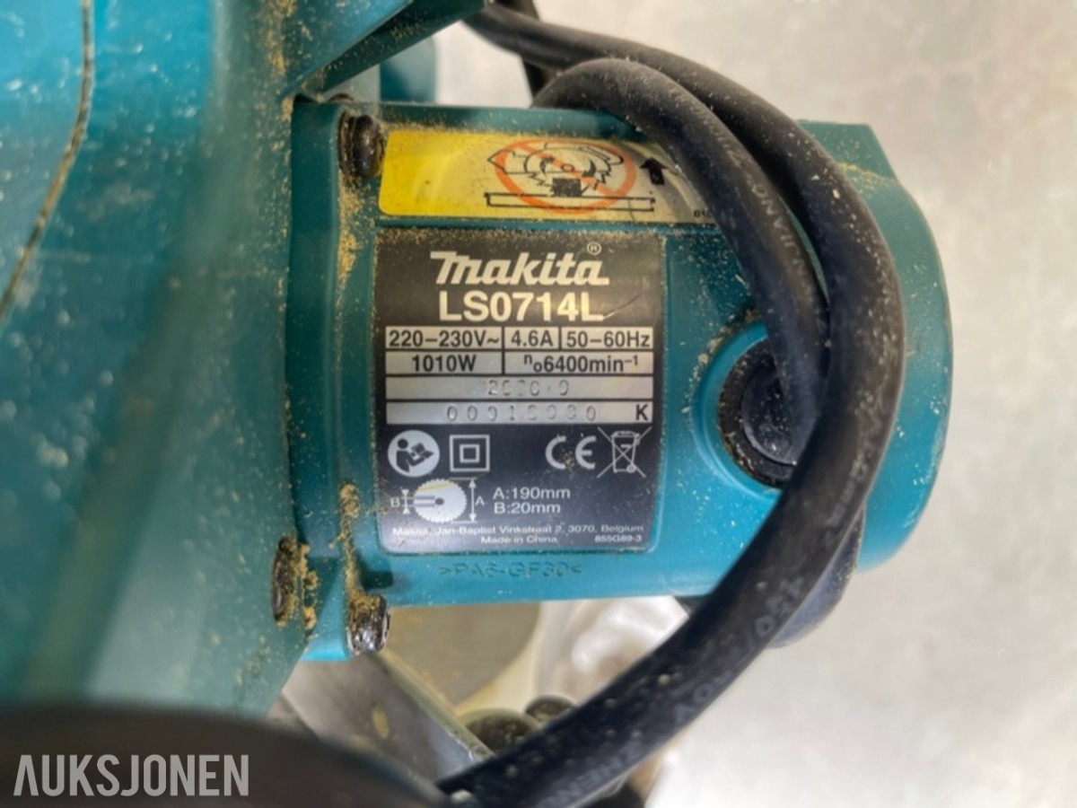 Parti med Bosch Professional og Makita kapp-/gjærsager og elektroverktøy