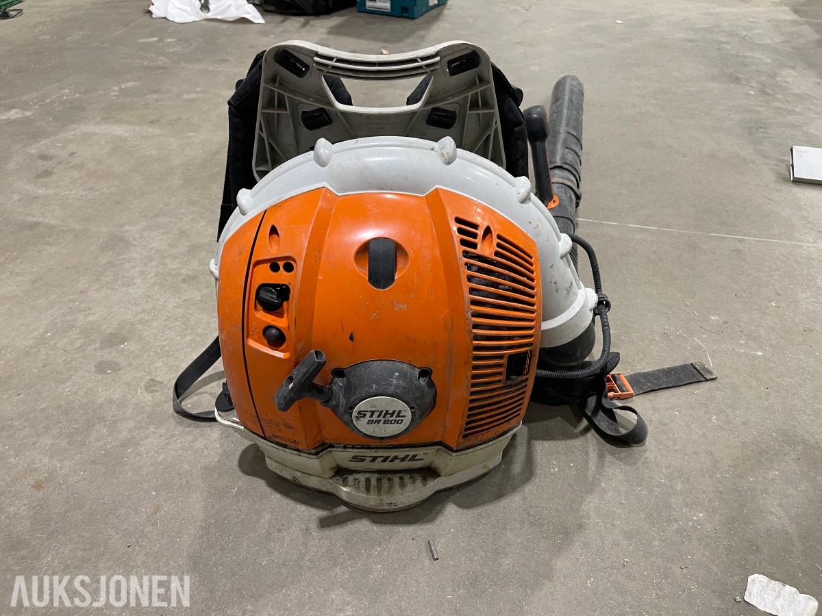 Verktøypakke med STIHL, Würth og diverse håndverktøy